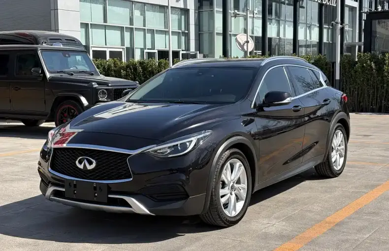 Infiniti QX30 2017 из Китая