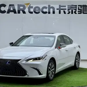 Lexus ES 2018 из Китая
