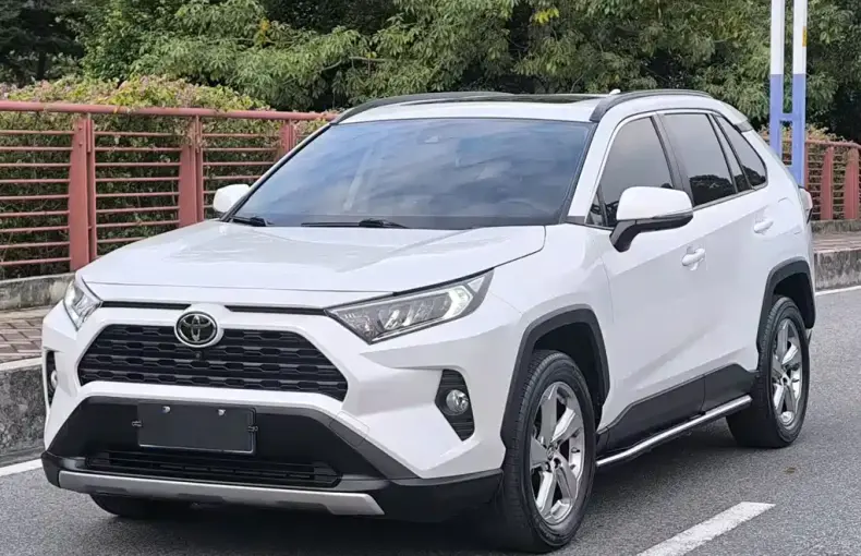 Toyota RAV4 2021 из Китая