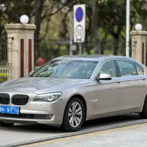 BMW 7 Series 2011 из Китая