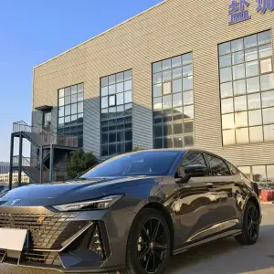 Changan UNI-V 2024 из Китая