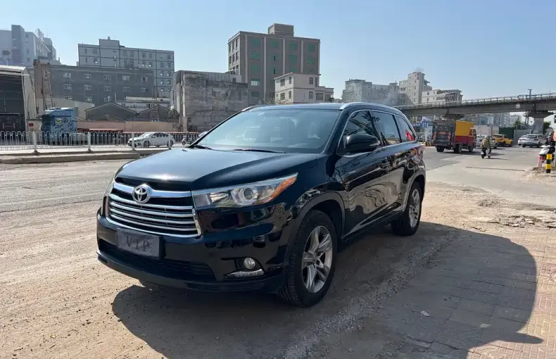Toyota Highlander 2015 из Китая