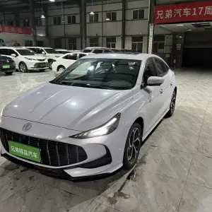 MG MG5 2024 из Китая