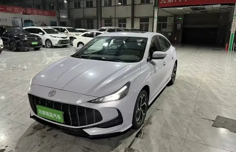 MG MG5 2024 из Китая