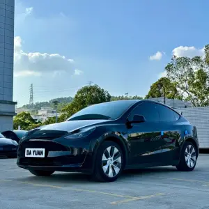 Tesla Model Y 2023 из Китая