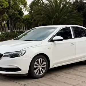 Buick Excelle 2023 из Китая
