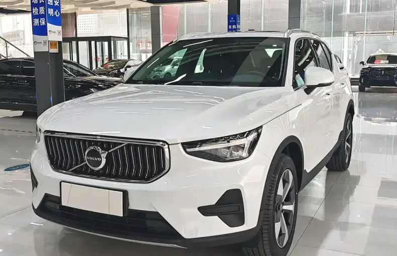 Volvo XC40 2024 из Китая