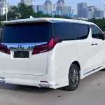 Toyota Alphard 2022 из Китая