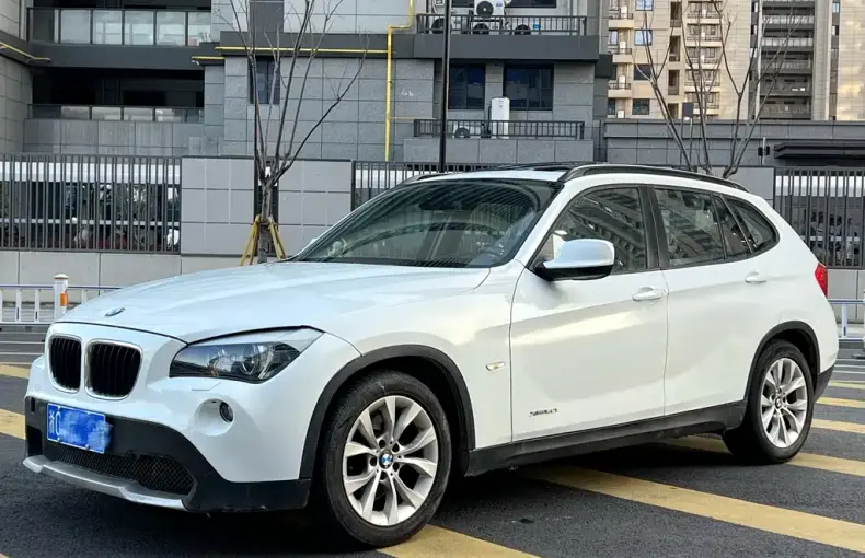 BMW X1 (Import) 2011 из Китая