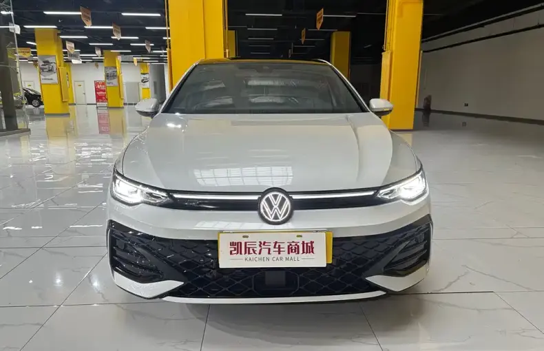Volkswagen Golf 2025 из Китая