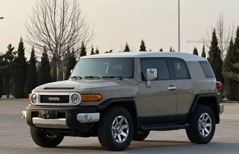Toyota FJ Cruiser 2020 из Китая