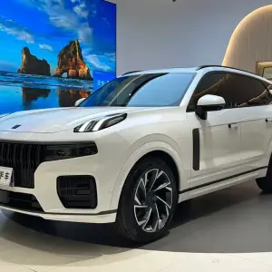 Lynk & Co 09 2022 из Китая