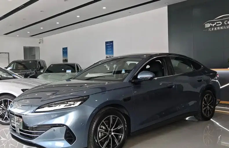 BYD 海豹06 2025 из Китая