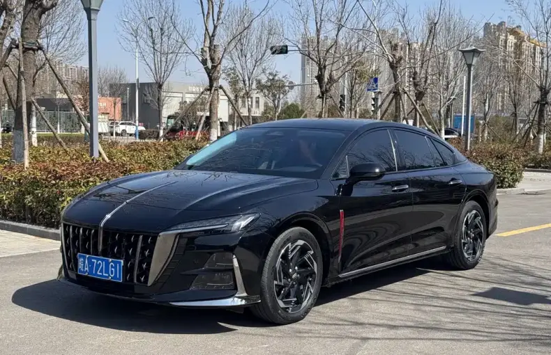 Hongqi Hongqi H6 2023 из Китая