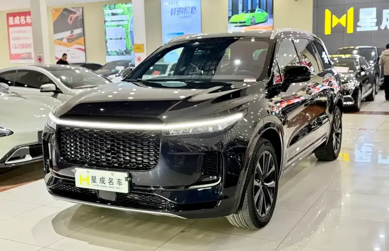Li Auto Li ONE 2023 из Китая