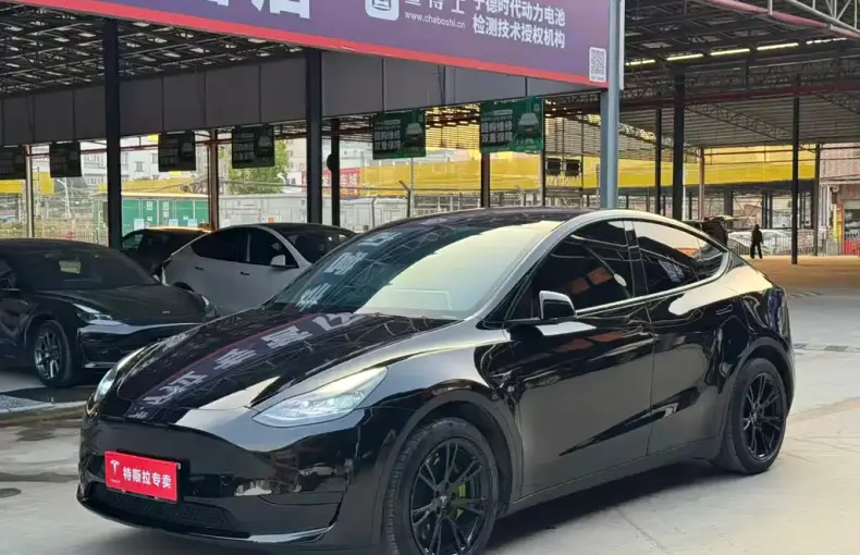 Tesla Model Y 2022 из Китая
