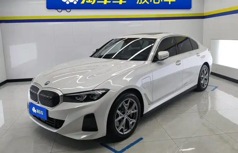 BMW i3 2025 из Китая
