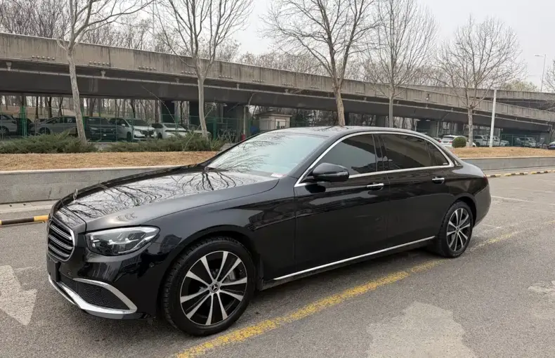 Mercedes-Benz E-Class New Energy 2023 из Китая