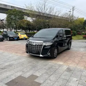 Toyota Alphard 2020 из Китая