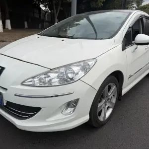 Peugeot 408 2012 из Китая