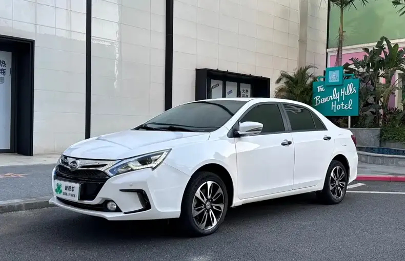BYD Qin NEV 2016 из Китая