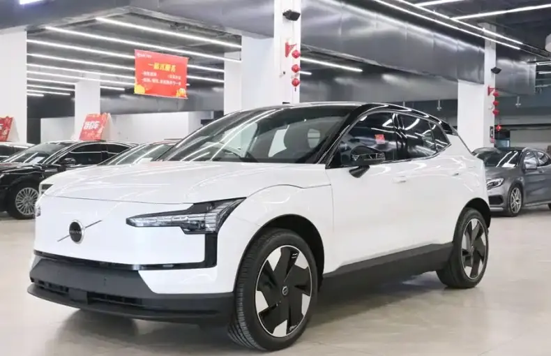 Volvo EX30 из Китая