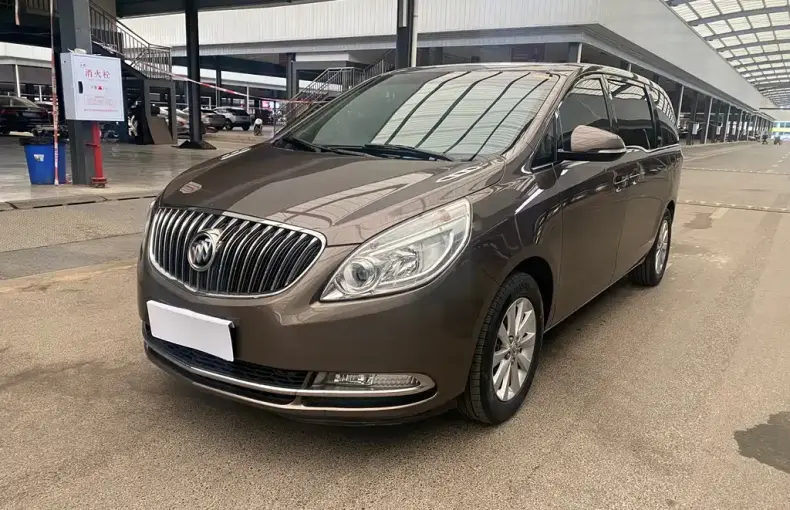 Buick GL8 2015 из Китая