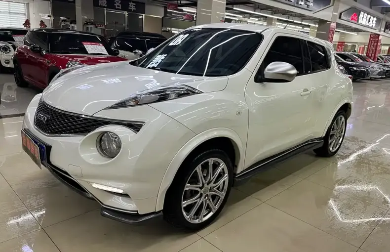 Infiniti ESQ 2018 из Китая