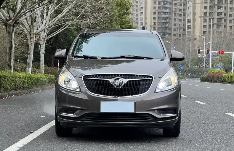 Buick GL8 2019 из Китая