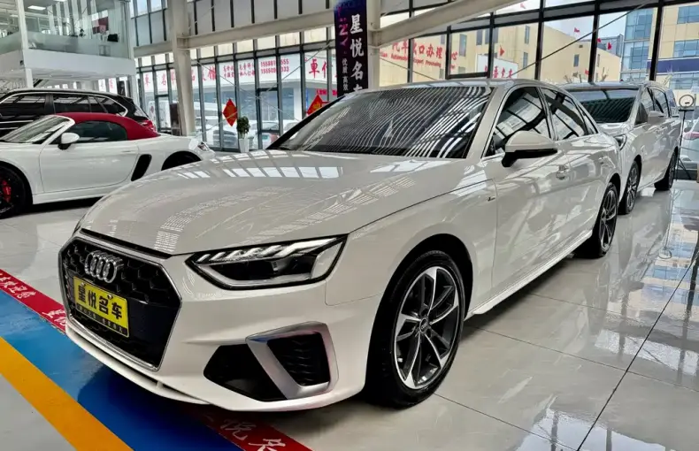 Audi A4L 2022 из Китая
