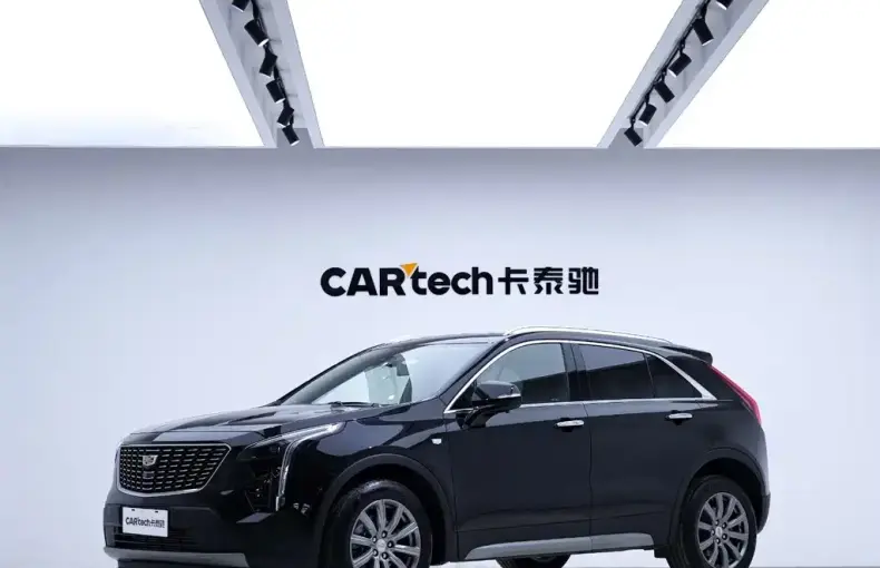 Cadillac XT4 2023 из Китая
