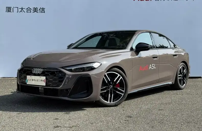 Audi 奥迪A5L 2025 из Китая