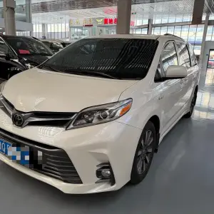 Toyota Sienna 2020 из Китая