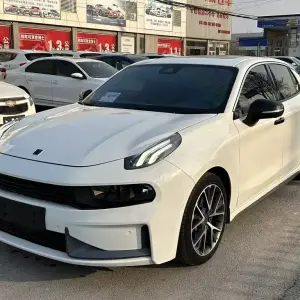 Lynk & Co 03 2022 из Китая