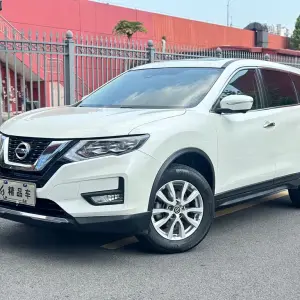 Nissan X-Trail 2021 из Китая