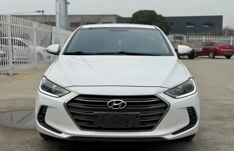 Hyundai Elantra 2016 из Китая
