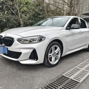 BMW 1 Series 2022 из Китая