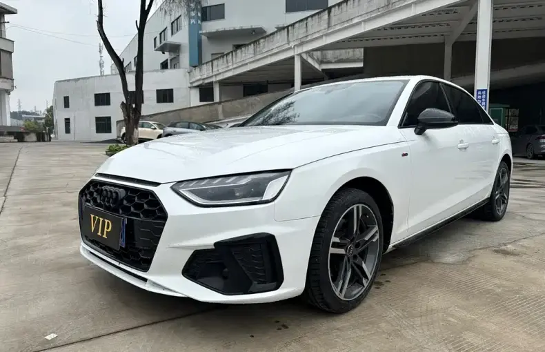 Audi A4L 2022 из Китая