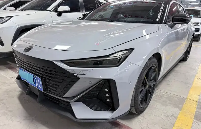 Changan UNI-V 2022 из Китая