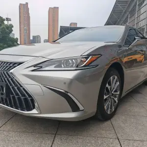 Lexus ES 2023 из Китая