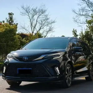 Toyota Granvia 2023 из Китая