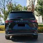 Toyota Granvia 2023 из Китая