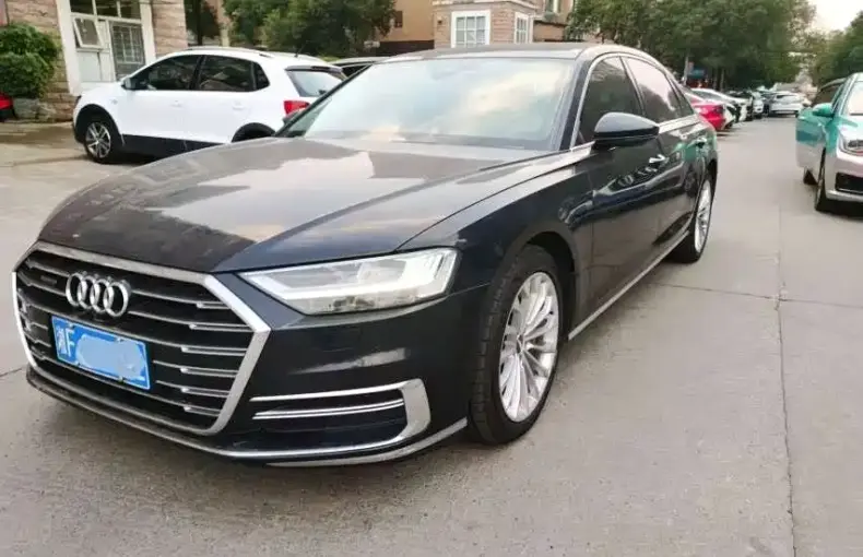 Audi A8 2018 из Китая