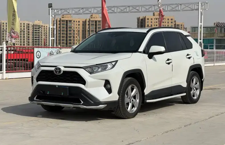 Toyota RAV4 2021 из Китая