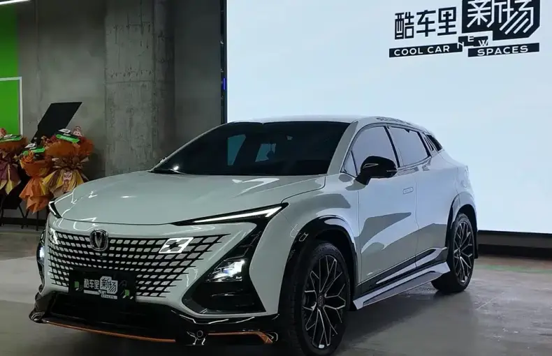 Changan UNI-T 2022 из Китая