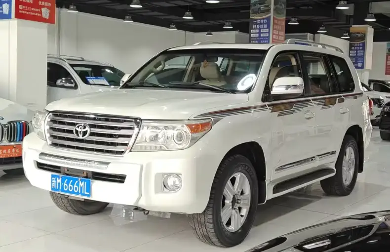 Toyota Land Cruiser 2016 из Китая