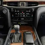 Lexus LX 2017 367 л.с. из Китая
