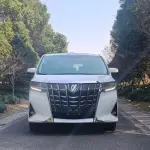 Toyota Alphard 2022 из Китая