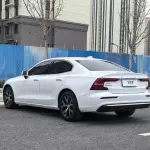 Volvo S60 2025 197 л.с. из Китая
