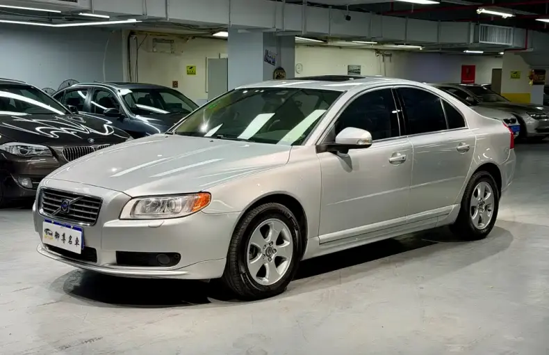Volvo S80L 2009 из Китая